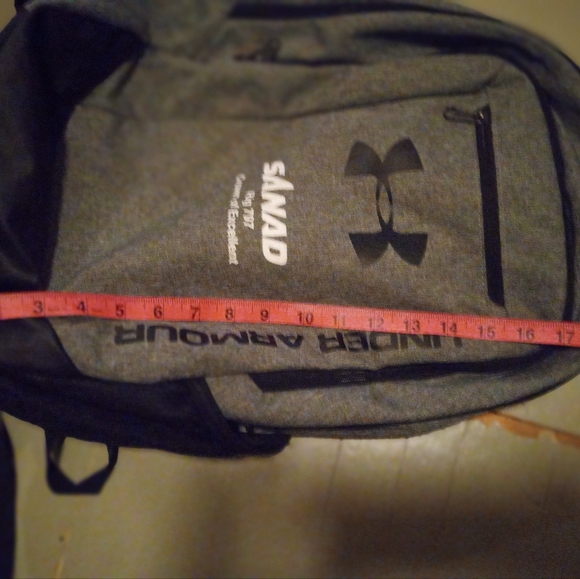 Like-new under armour backpack - Picture 9 of 9